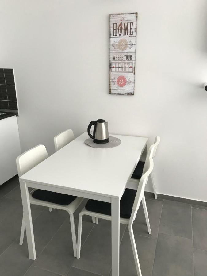 Viktor Appartement Ljubljana Buitenkant foto